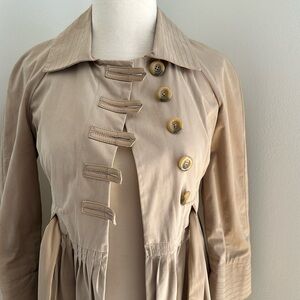DVF women’s trench coat size 0 petite